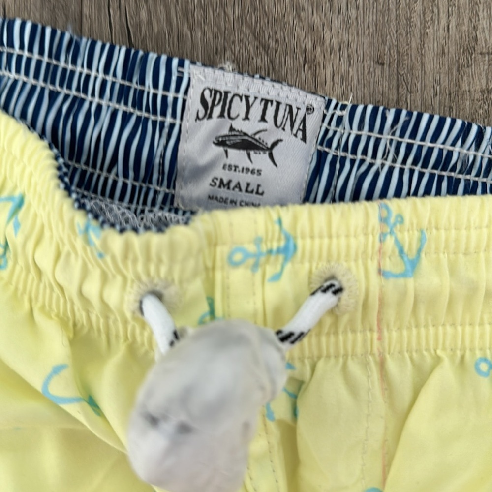 Spicy Tuna Men’s Shorts - Picture 4 of 5